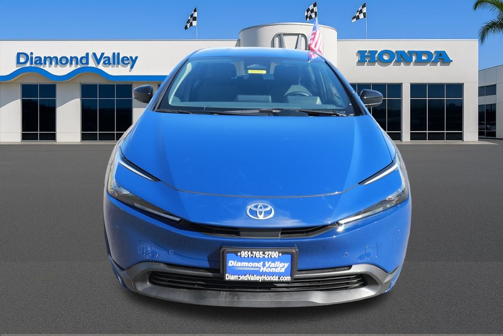 2025 Toyota Prius LE