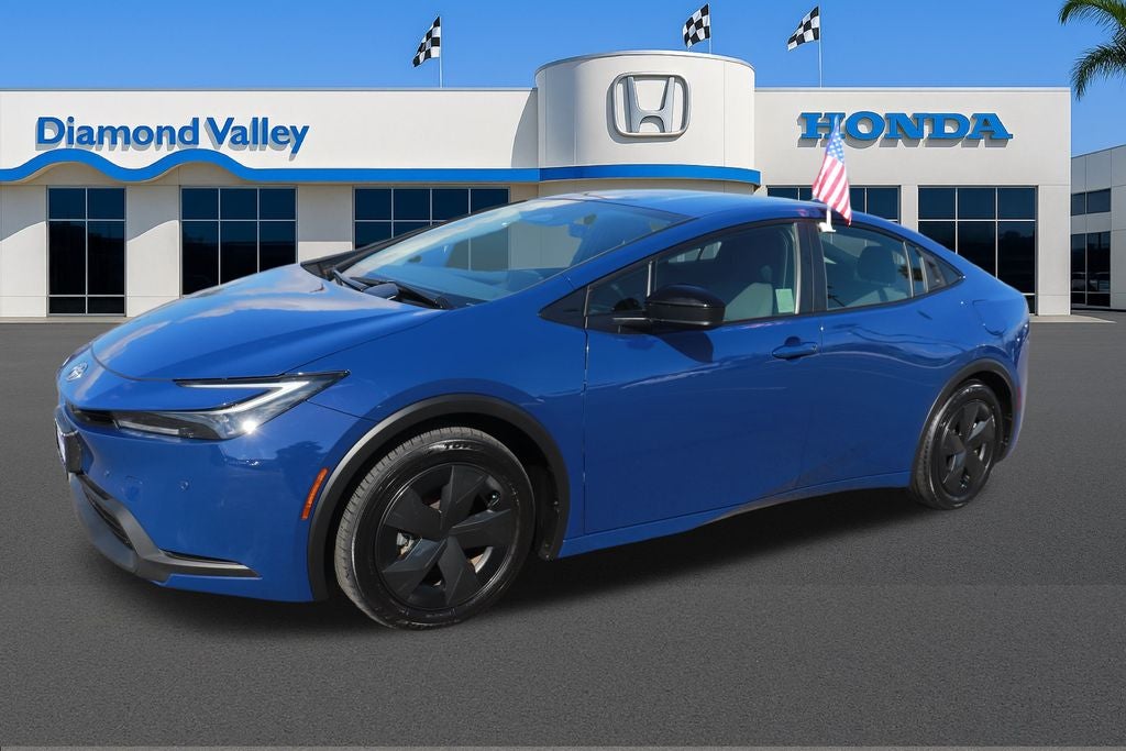 2025 Toyota Prius LE