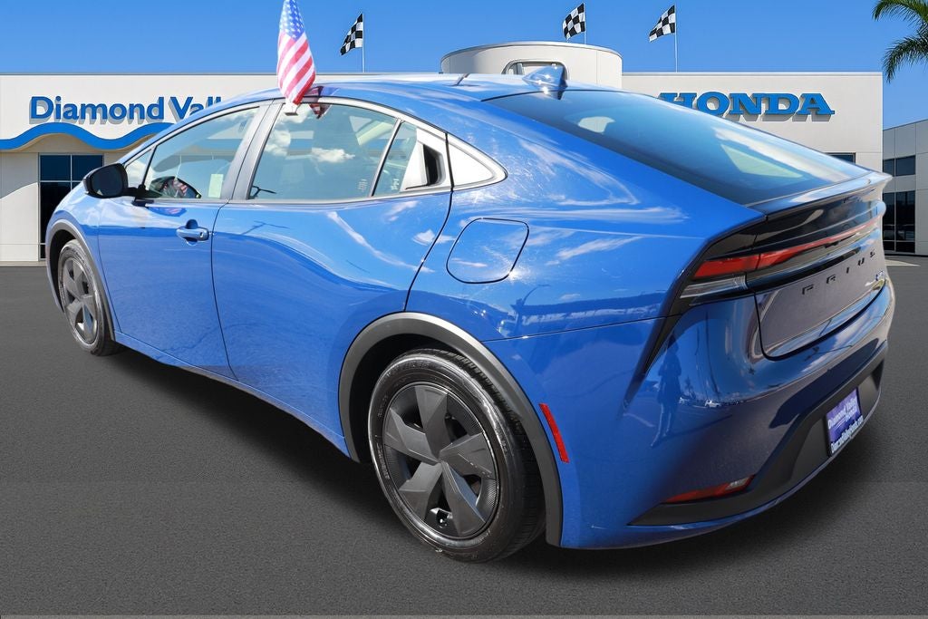 2025 Toyota Prius LE