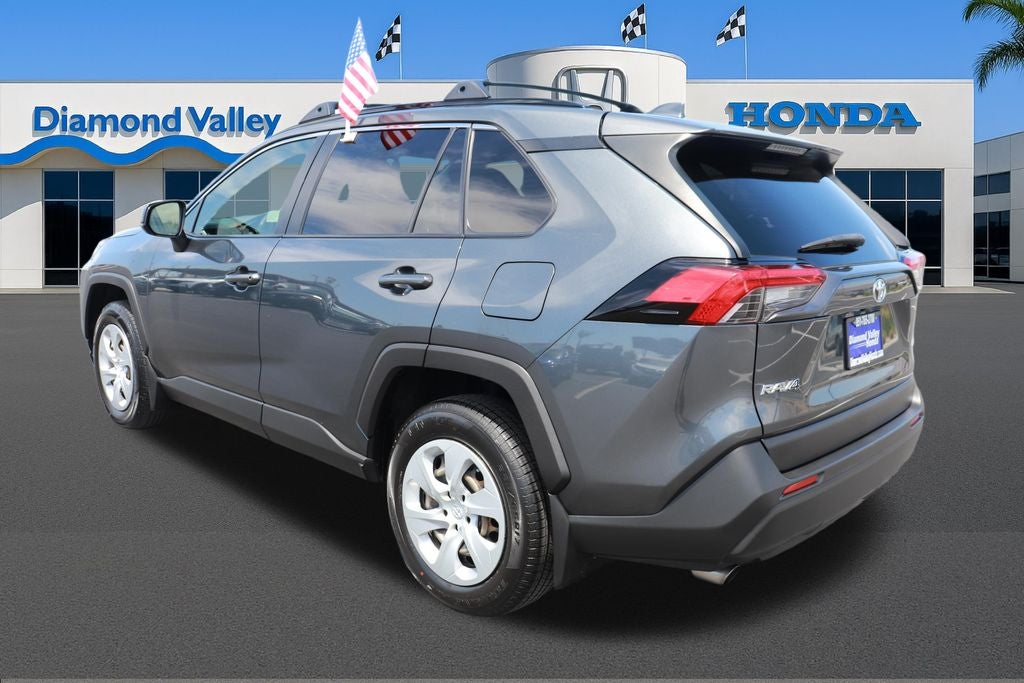 2020 Toyota RAV4 LE