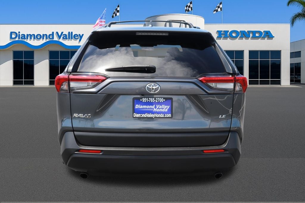 2020 Toyota RAV4 LE