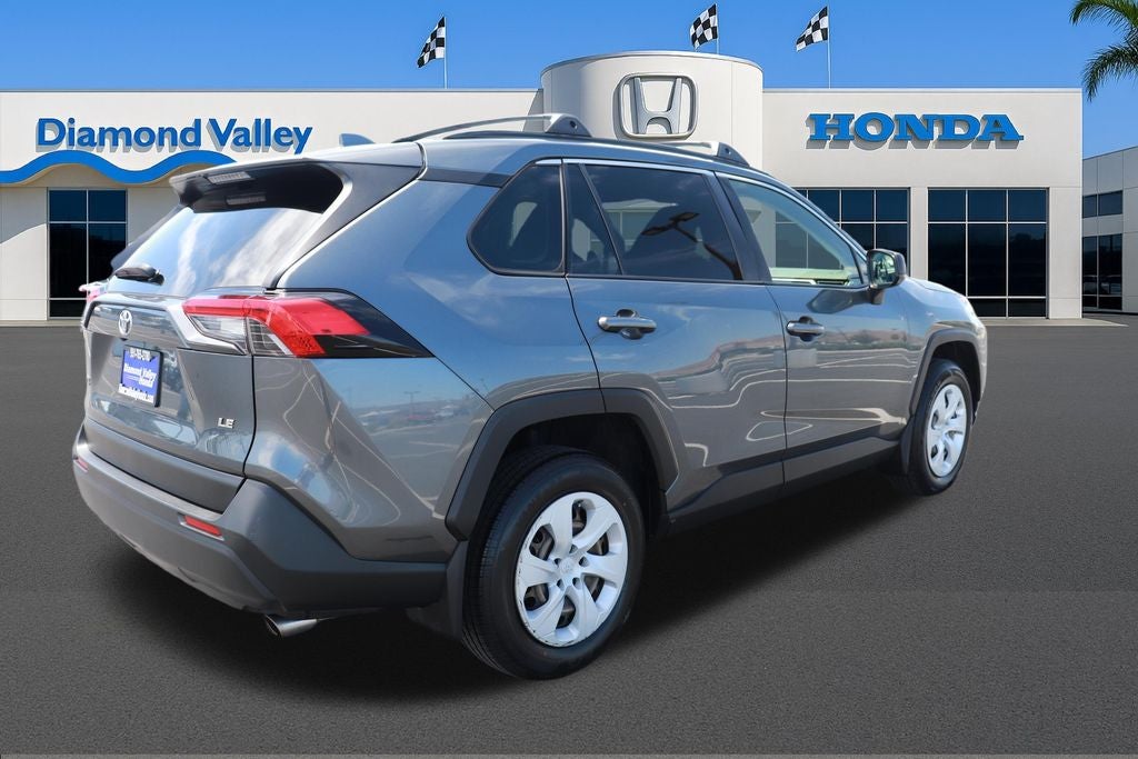 2020 Toyota RAV4 LE