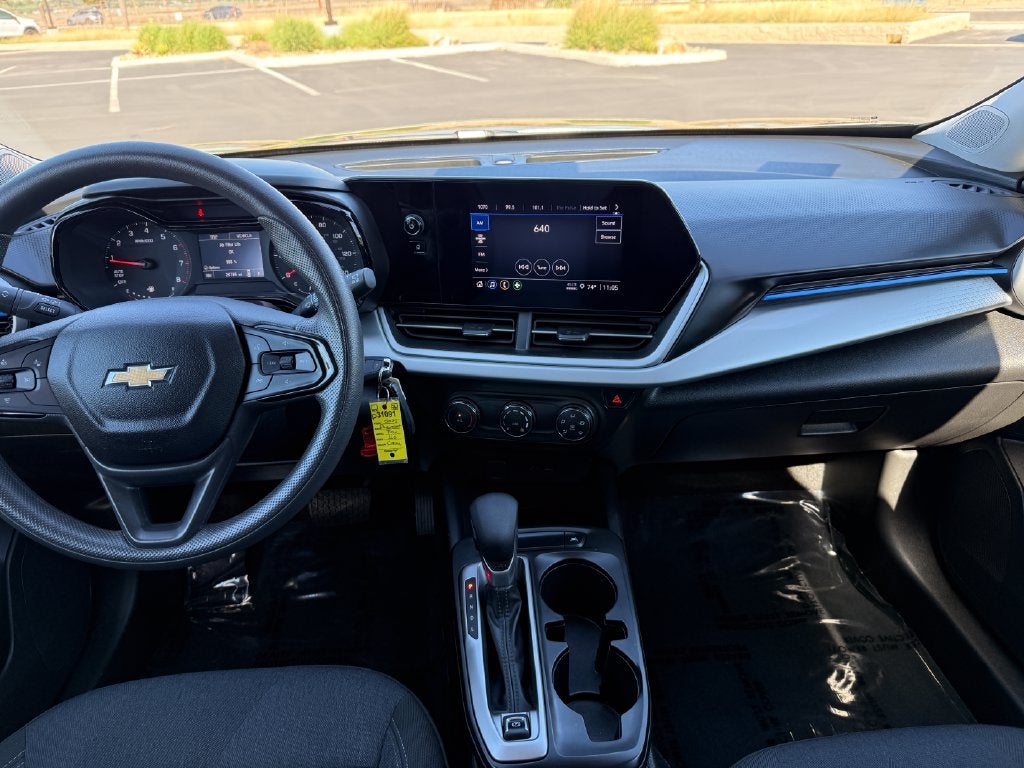 2025 Chevrolet Trax LS