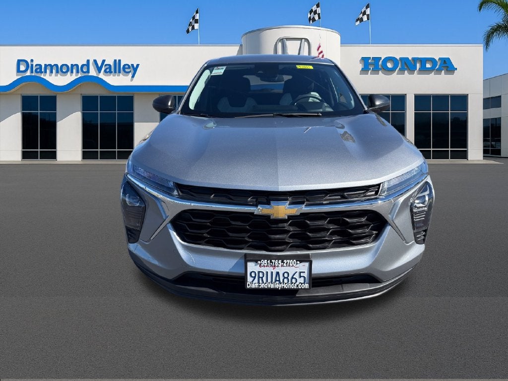 2025 Chevrolet Trax LS