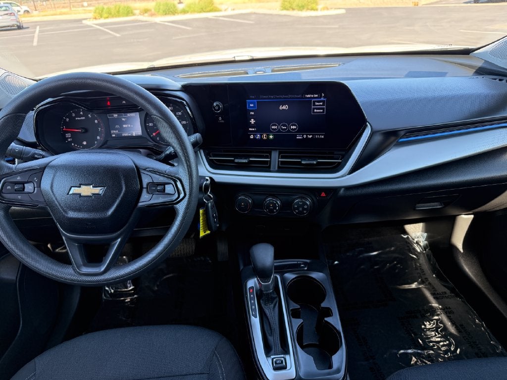 2025 Chevrolet Trax LS