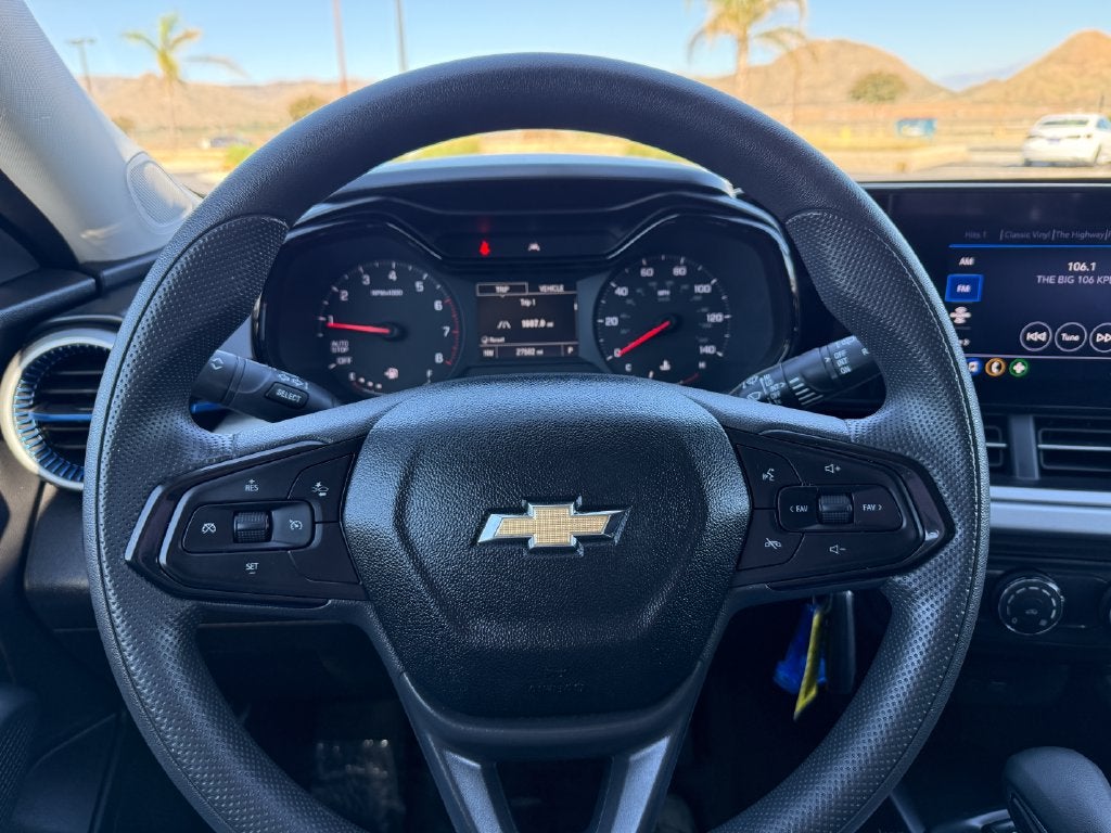 2025 Chevrolet Trax LS