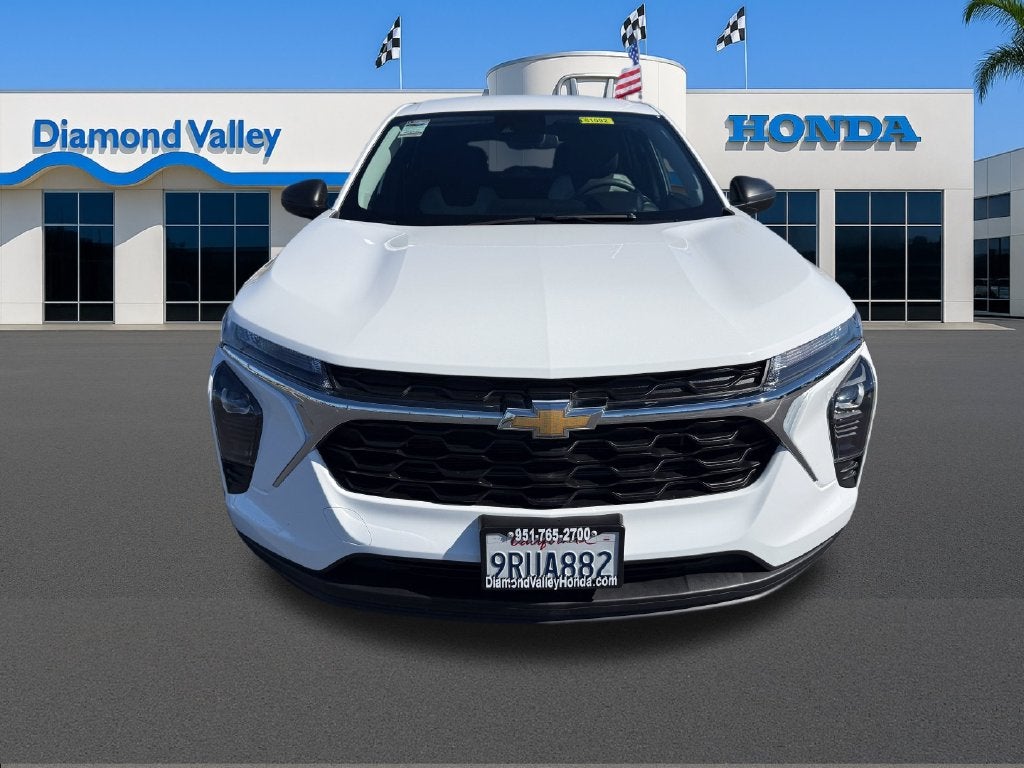 2025 Chevrolet Trax LS