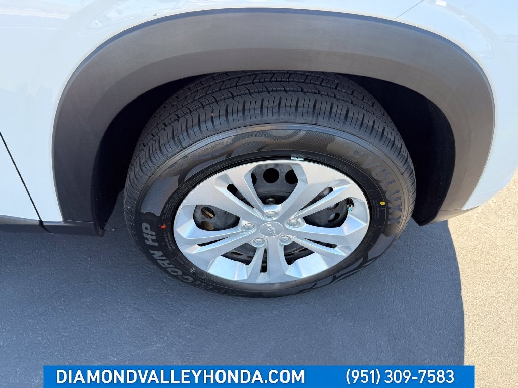 2025 Chevrolet Trax LS