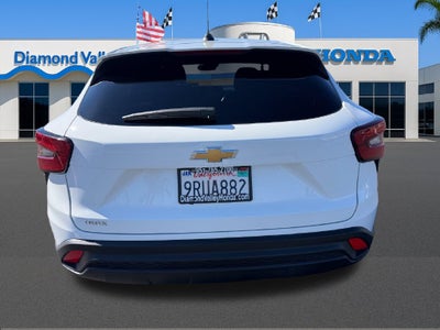 2025 Chevrolet Trax LS