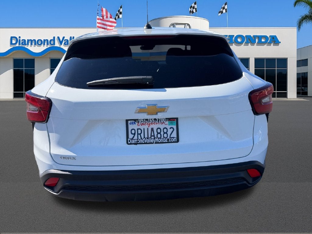 2025 Chevrolet Trax LS