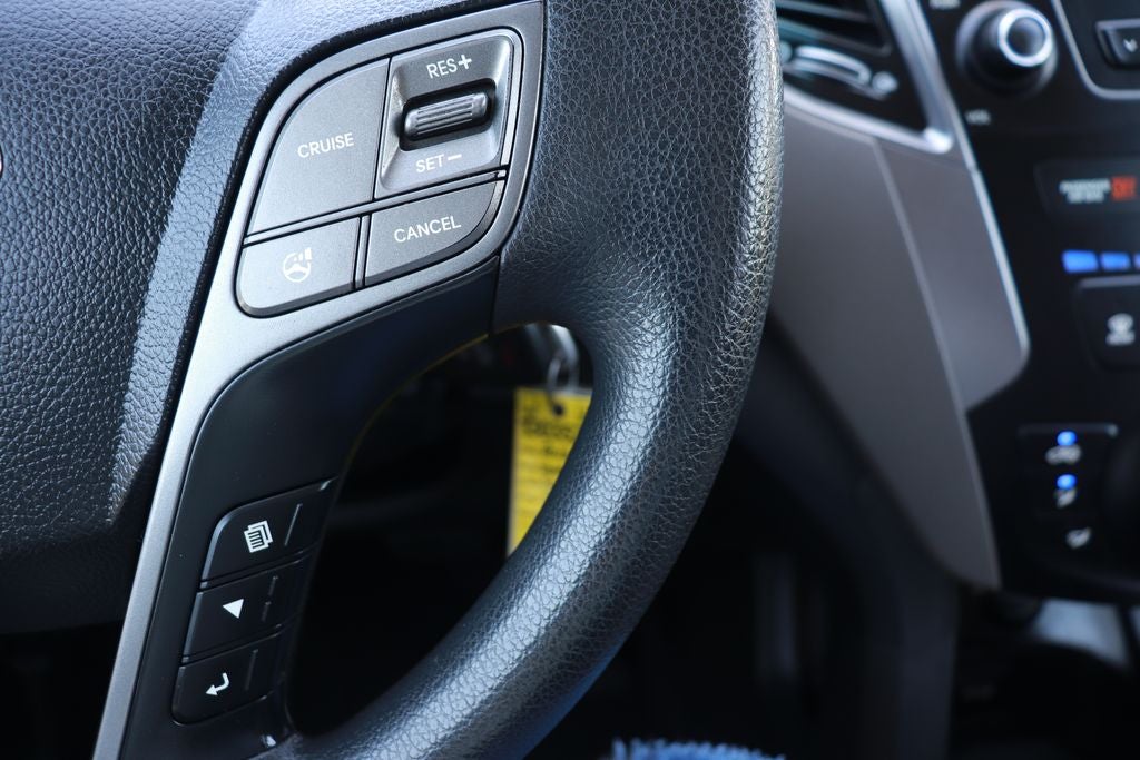 2016 Hyundai Santa Fe SE