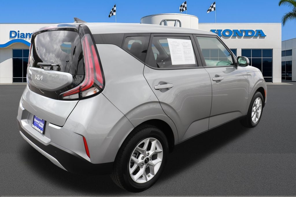 2025 Kia Soul LX