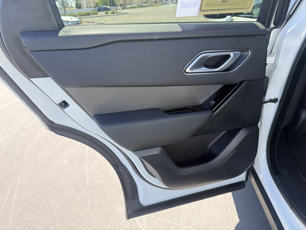 2025 Land Rover Range Rover Velar P250 Dynamic SE