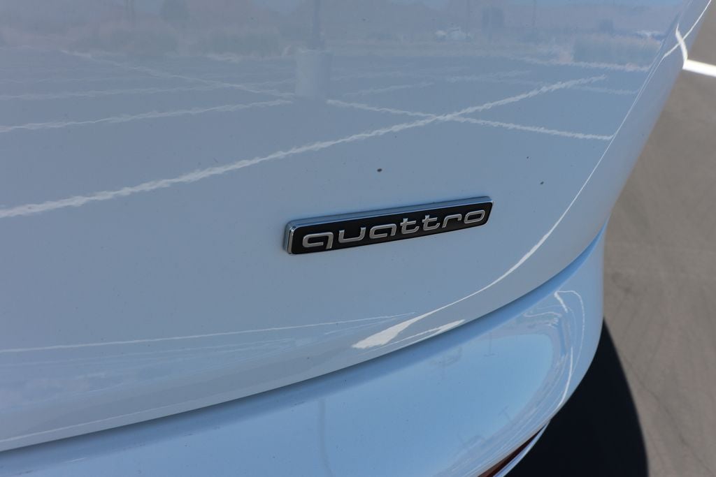 2022 Audi Q5 45 S line Premium Plus quattro