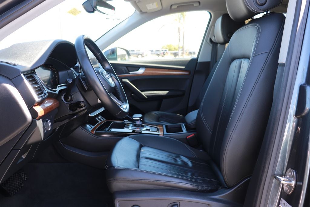 2022 Audi Q5 45 S line Premium quattro