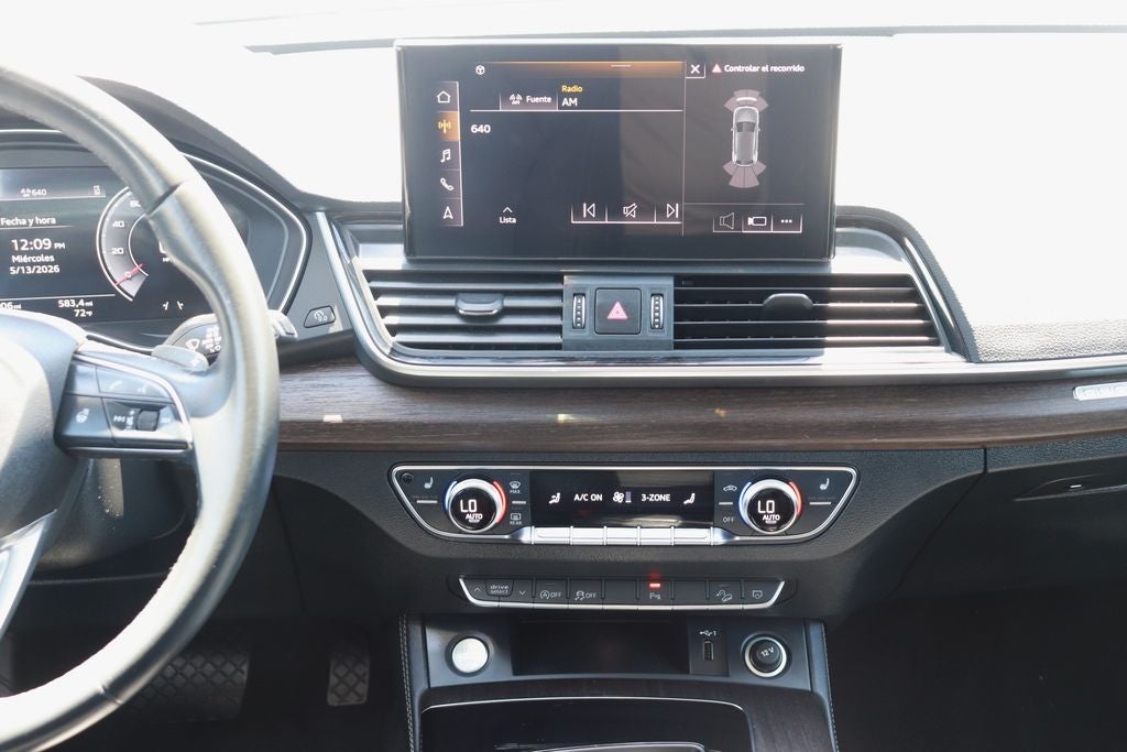 2024 Audi Q5 45 S line Premium quattro