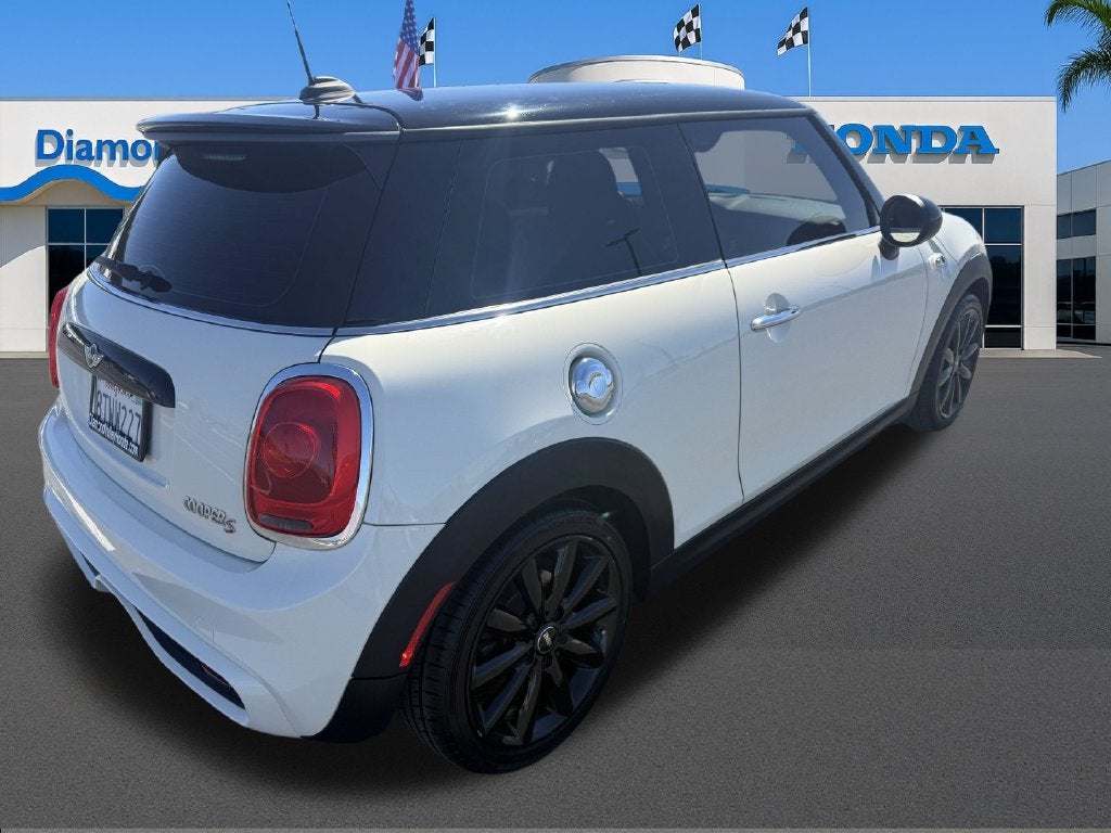 2017 MINI Cooper S Base