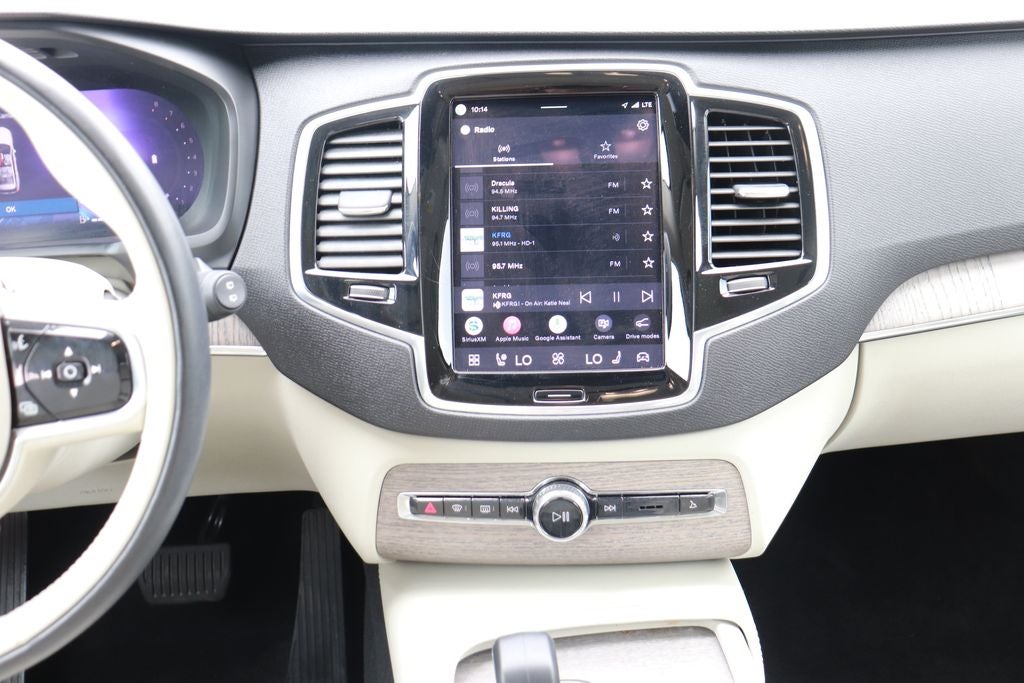 2023 Volvo XC90 B6 Plus 7-Seater