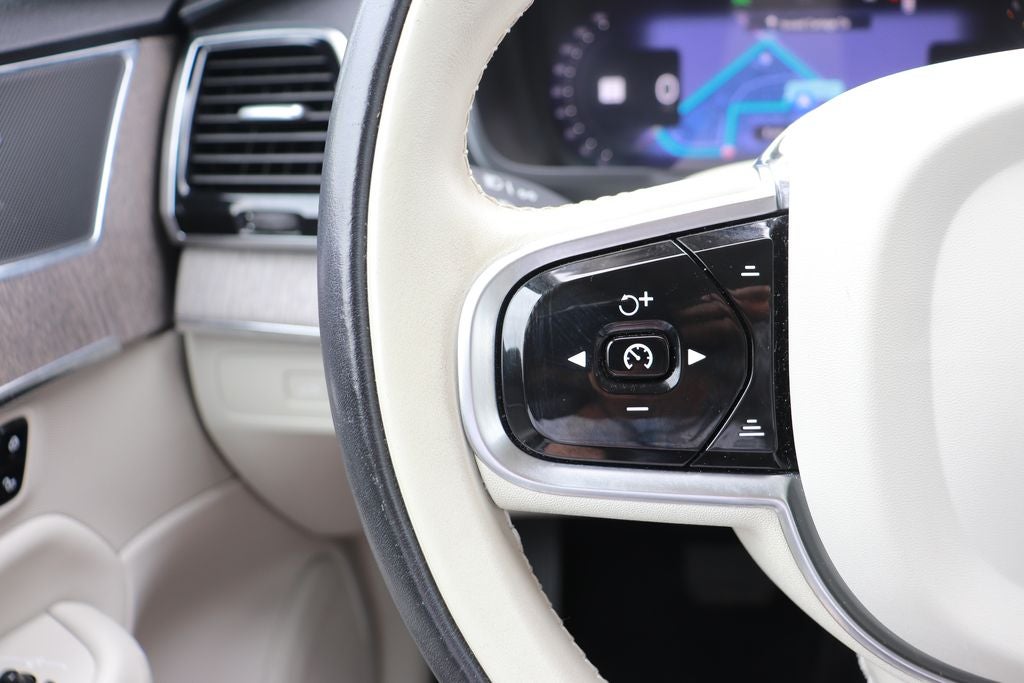 2023 Volvo XC90 B6 Plus 7-Seater