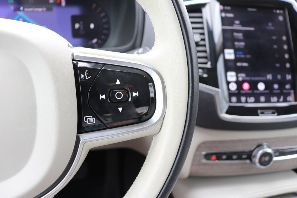 2023 Volvo XC90 B6 Plus 7-Seater