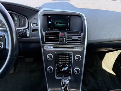 2016 Volvo XC60 T5 Drive-E Premier