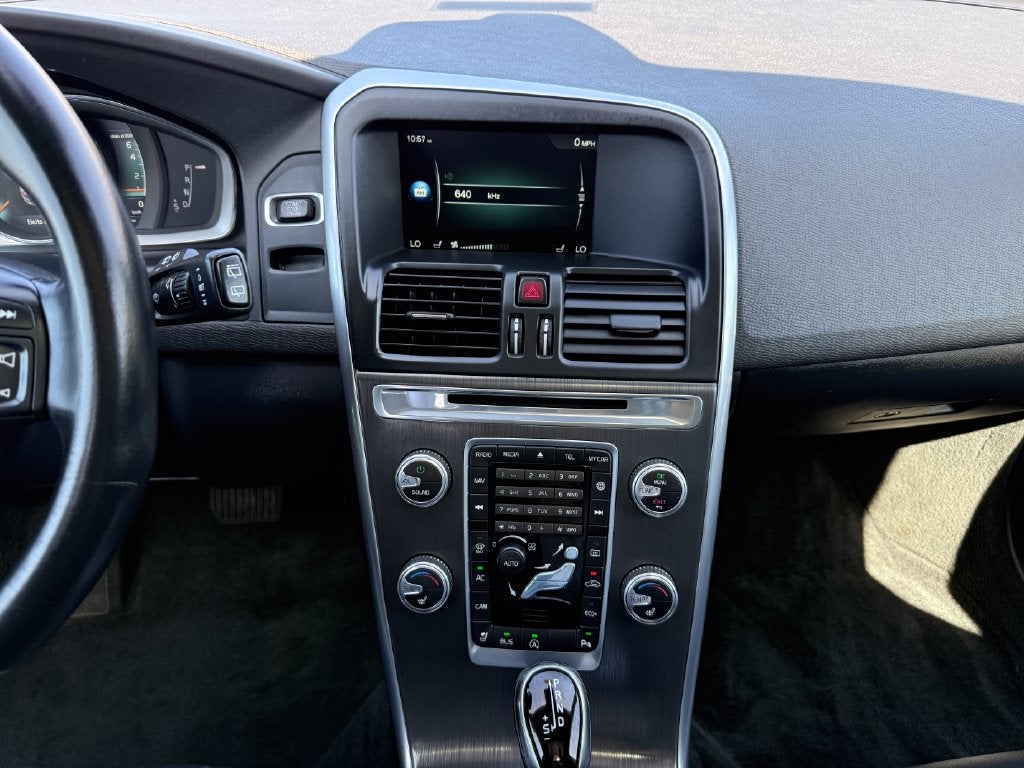 2016 Volvo XC60 T5 Drive-E Premier