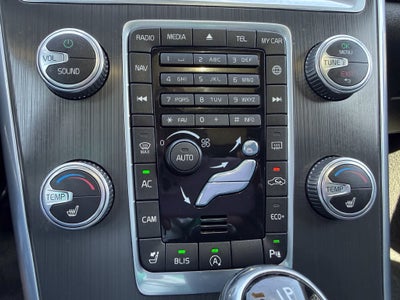 2016 Volvo XC60 T5 Drive-E Premier