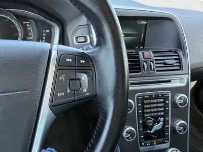 2016 Volvo XC60 T5 Drive-E Premier