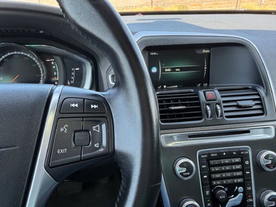 2016 Volvo XC60 T5 Drive-E Premier