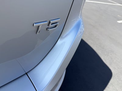 2016 Volvo XC60 T5 Drive-E Premier