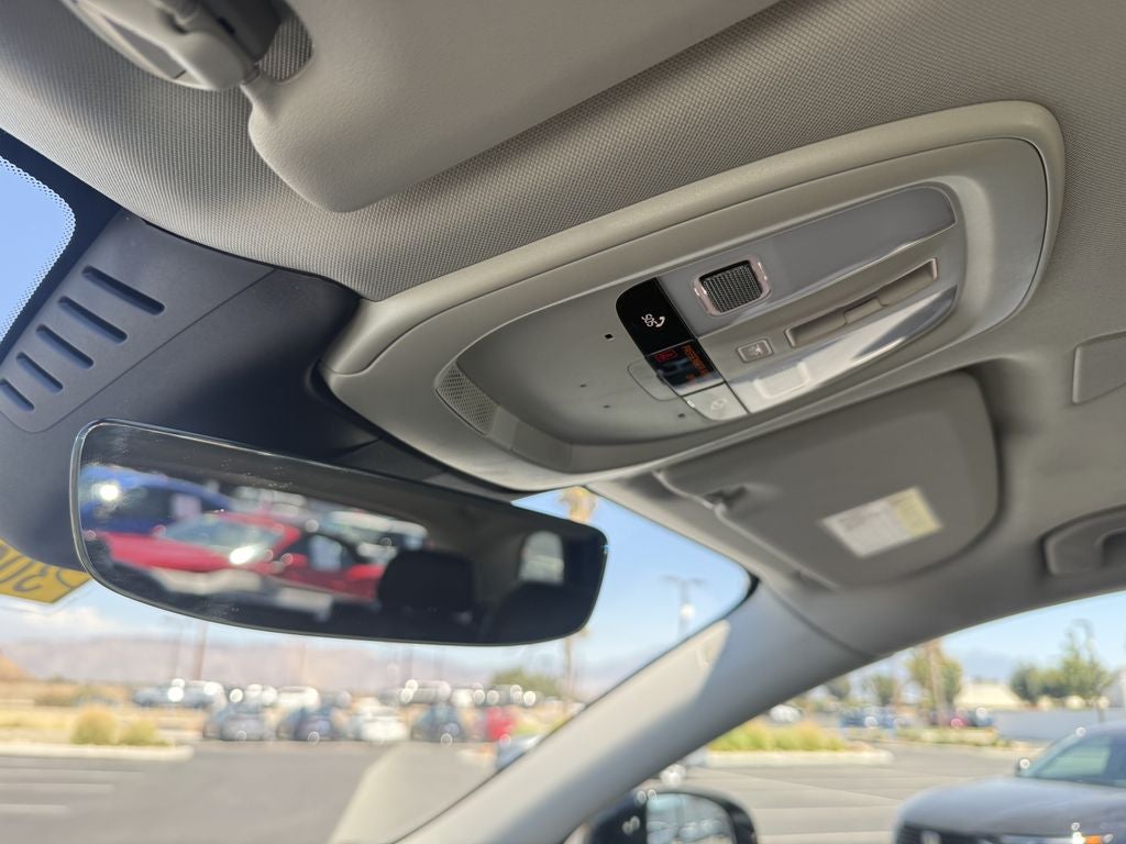 2025 Volvo XC60 B5 AWD CORE Dark Theme