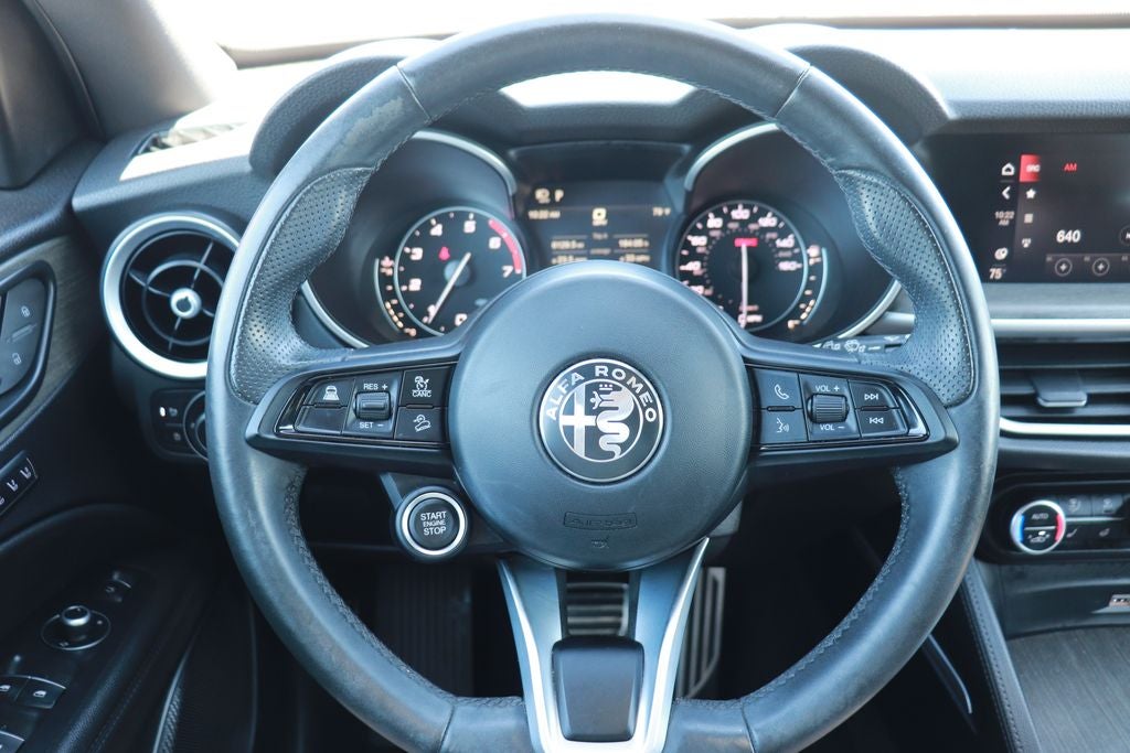 2023 Alfa Romeo Stelvio Ti AWD AWD