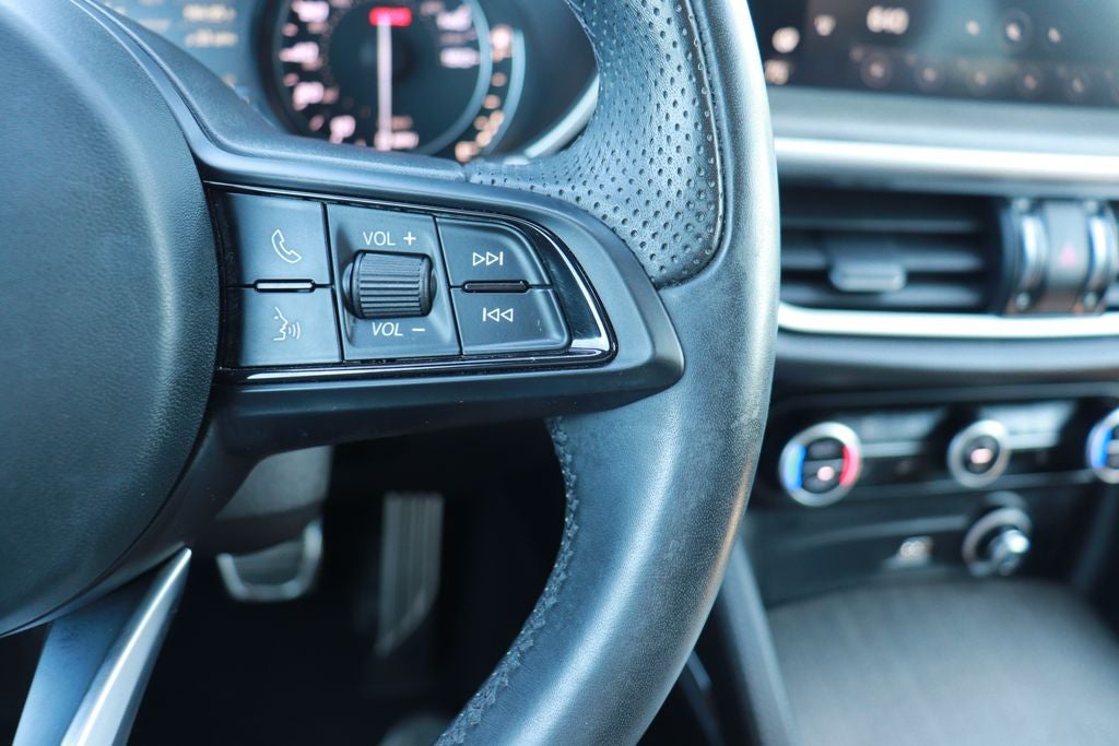 2023 Alfa Romeo Stelvio Ti AWD AWD