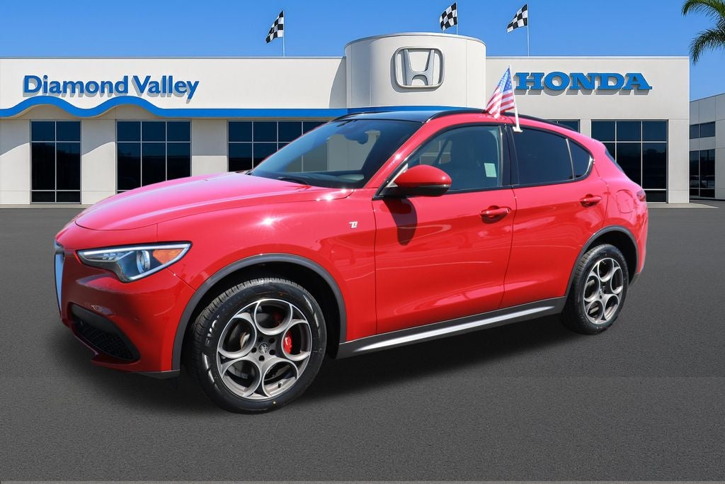 2023 Alfa Romeo Stelvio Ti AWD AWD