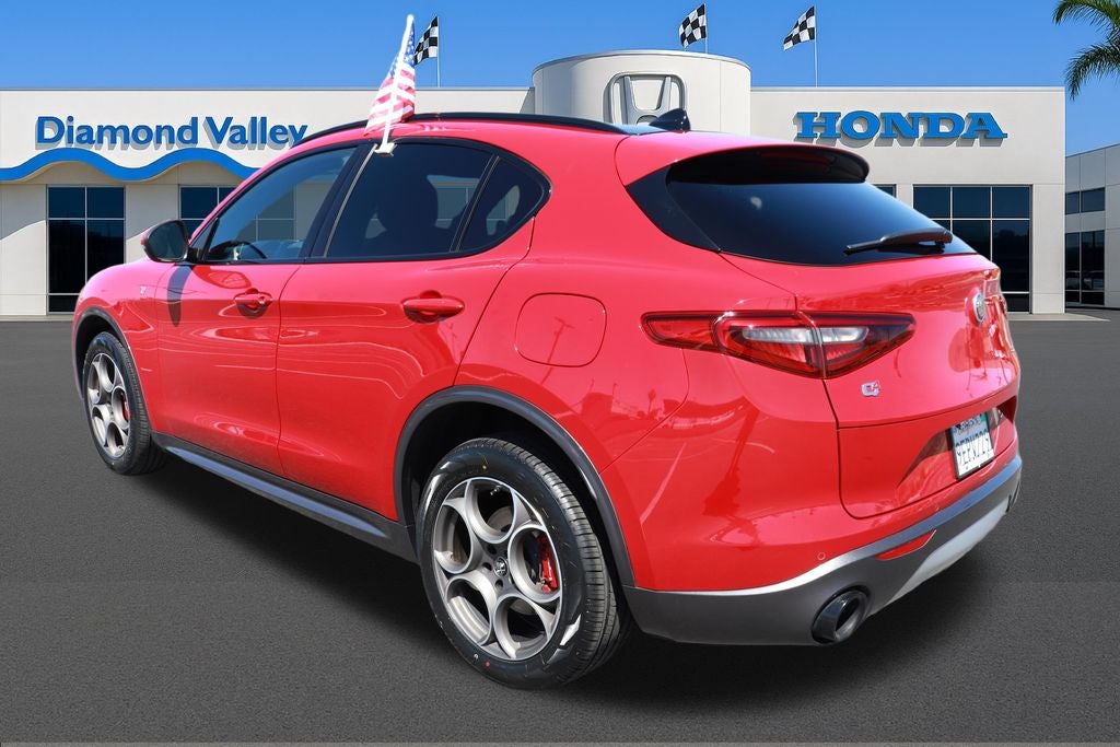 2023 Alfa Romeo Stelvio Ti AWD AWD