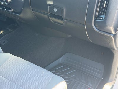 2017 GMC Sierra Base