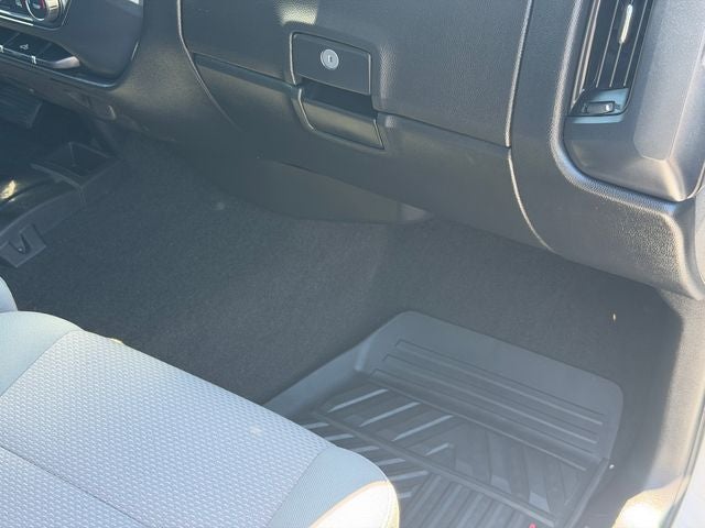 2017 GMC Sierra Base