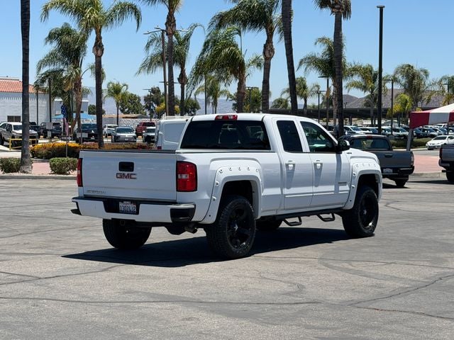 2017 GMC Sierra Base