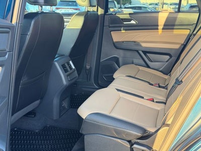 2022 Volkswagen Atlas Cross Sport 3.6L V6 SEL R-Line