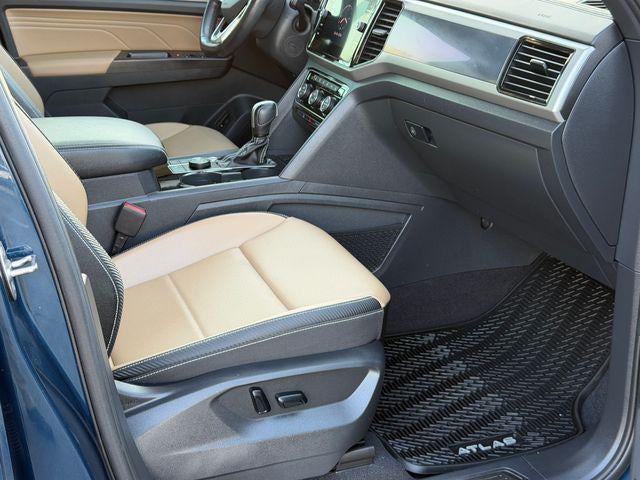 2022 Volkswagen Atlas Cross Sport 3.6L V6 SEL R-Line