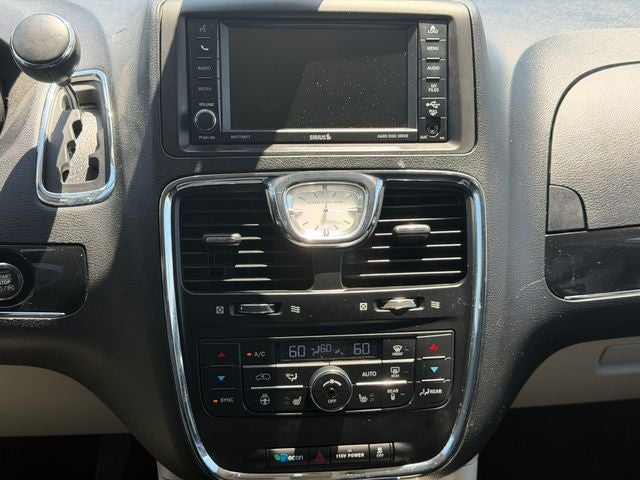 2015 Chrysler Town and Country Limited
