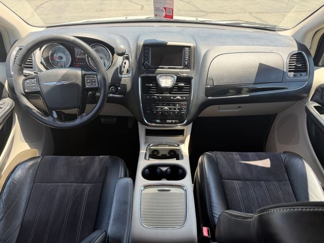 2015 Chrysler Town and Country Limited
