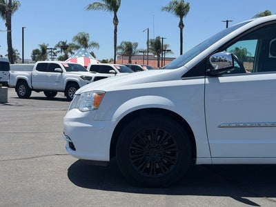 2015 Chrysler Town and Country Limited