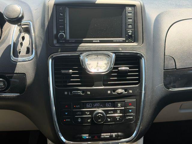 2015 Chrysler Town and Country Limited