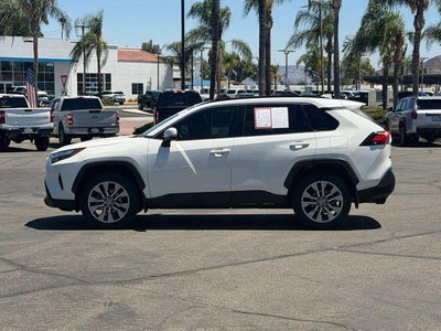 2022 Toyota RAV4 XLE Premium