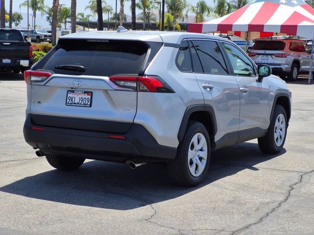 2025 Toyota RAV4 LE