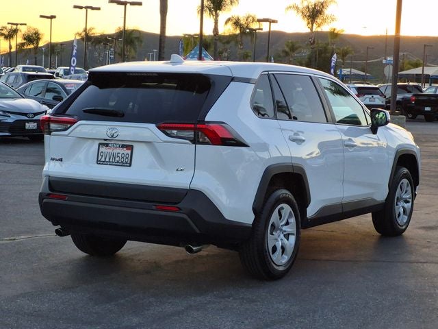 2025 Toyota RAV4 LE