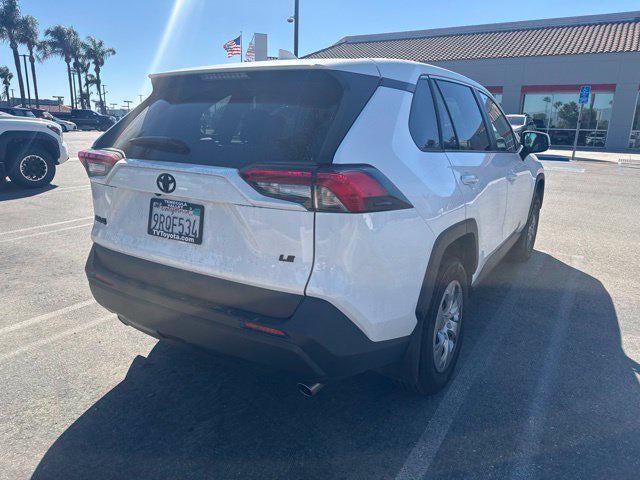 2025 Toyota RAV4 LE