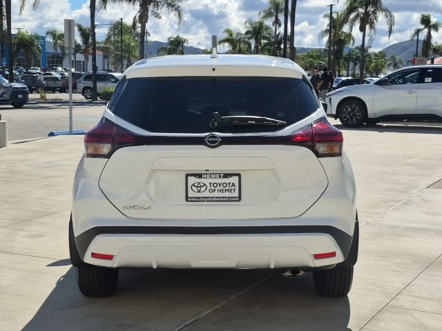 2023 Nissan Kicks S