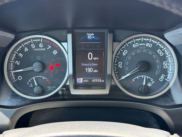 2022 Toyota TACOMA SR5 SR5 V6
